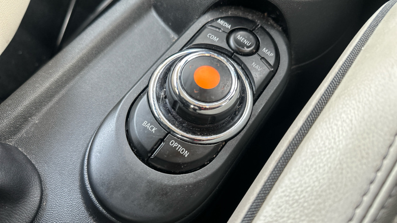 MINI Hatchback 1.5 Cooper Exclusive II 5dr Petrol Hatchback